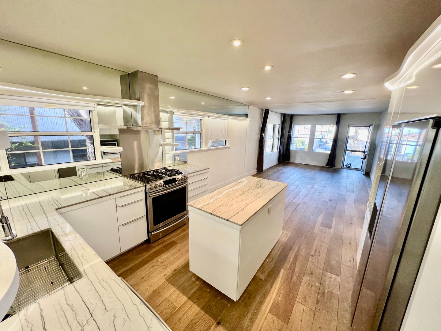 Monterey Apartment: 1072 First Street A/B