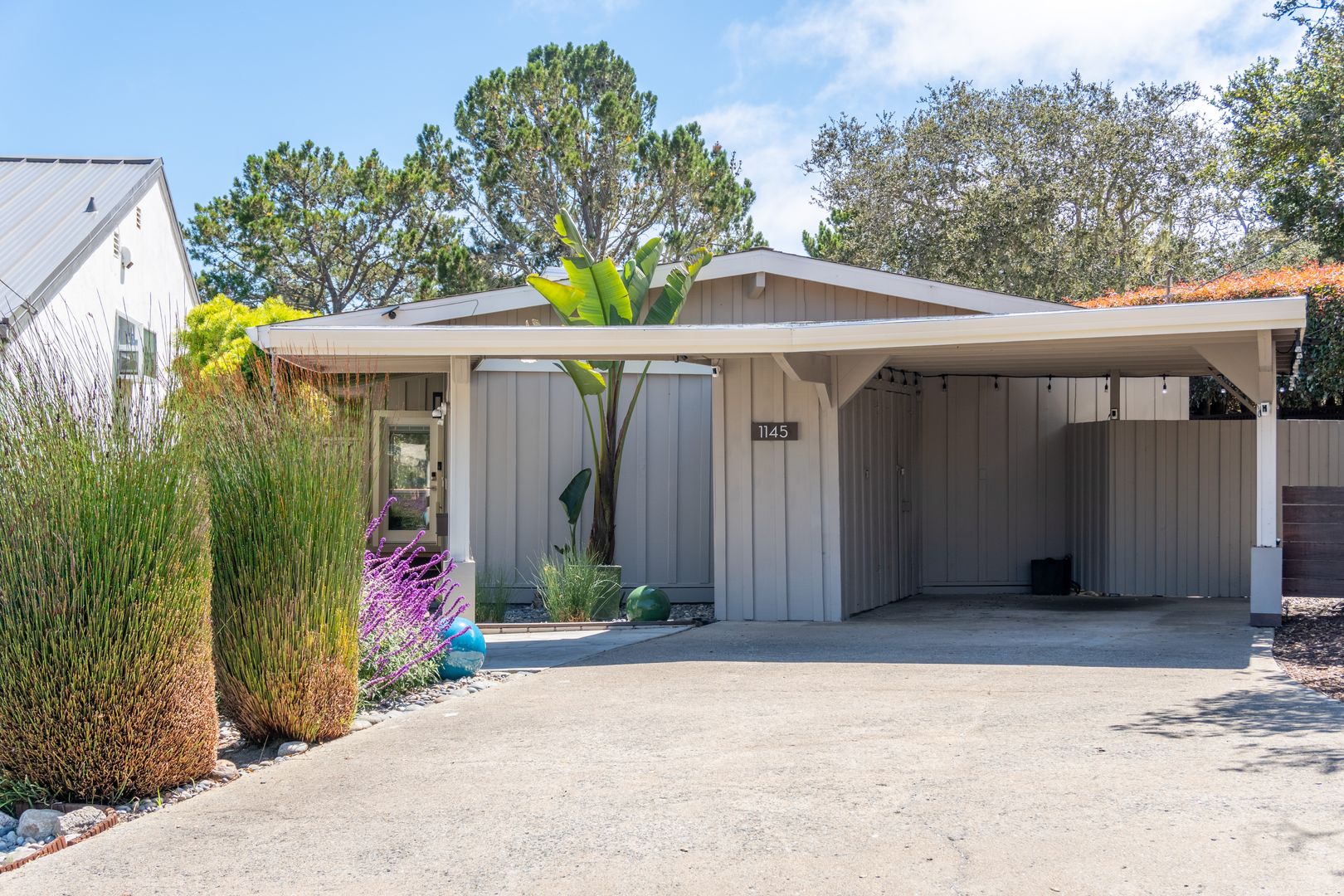 Monterey House: 1145 Harrison Street