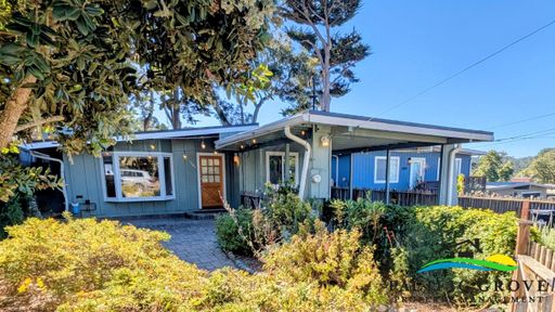 Bright and Cozy 3 Bedroom Home In Pacific Grove – photo 1