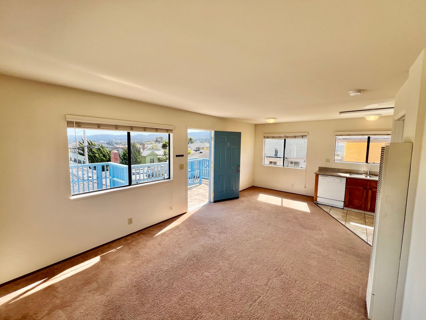 Monterey Apartment: 464 Larkin Street