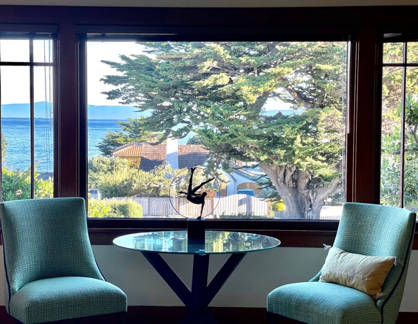 Pacifc Grove Apartment: 189 Central Avenue