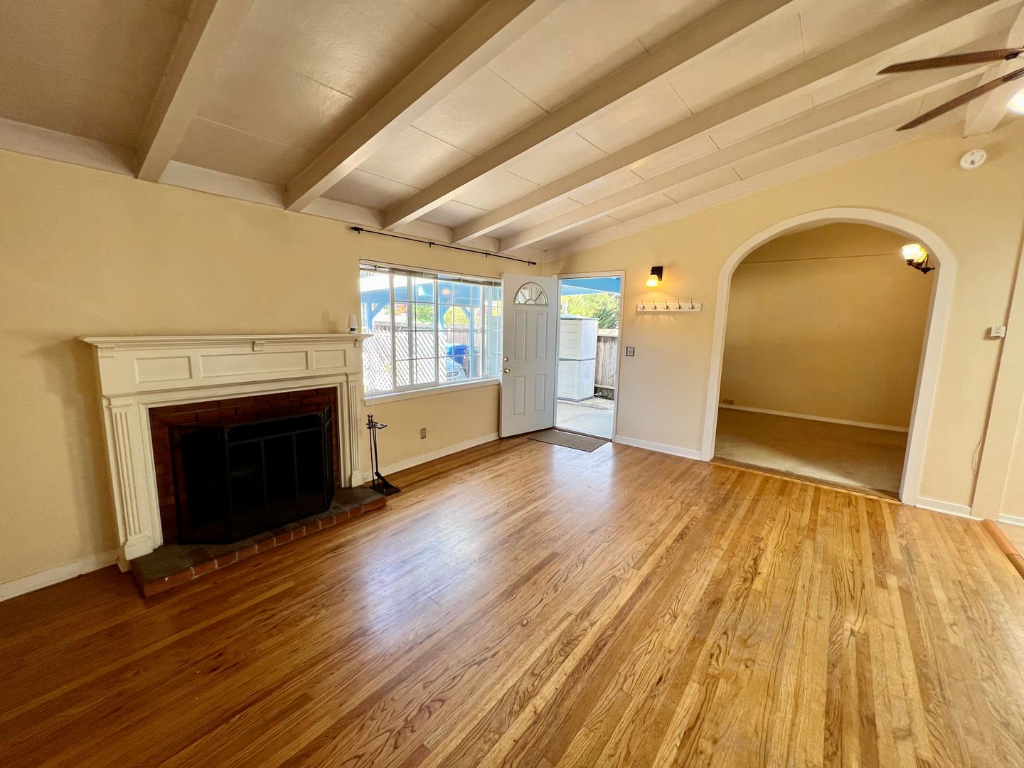 Monterey House: 340 Archer Street