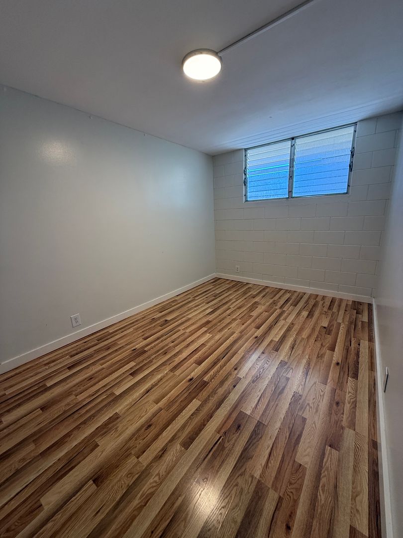HONOLULU Condo: VICTORIA TOWERS #401
