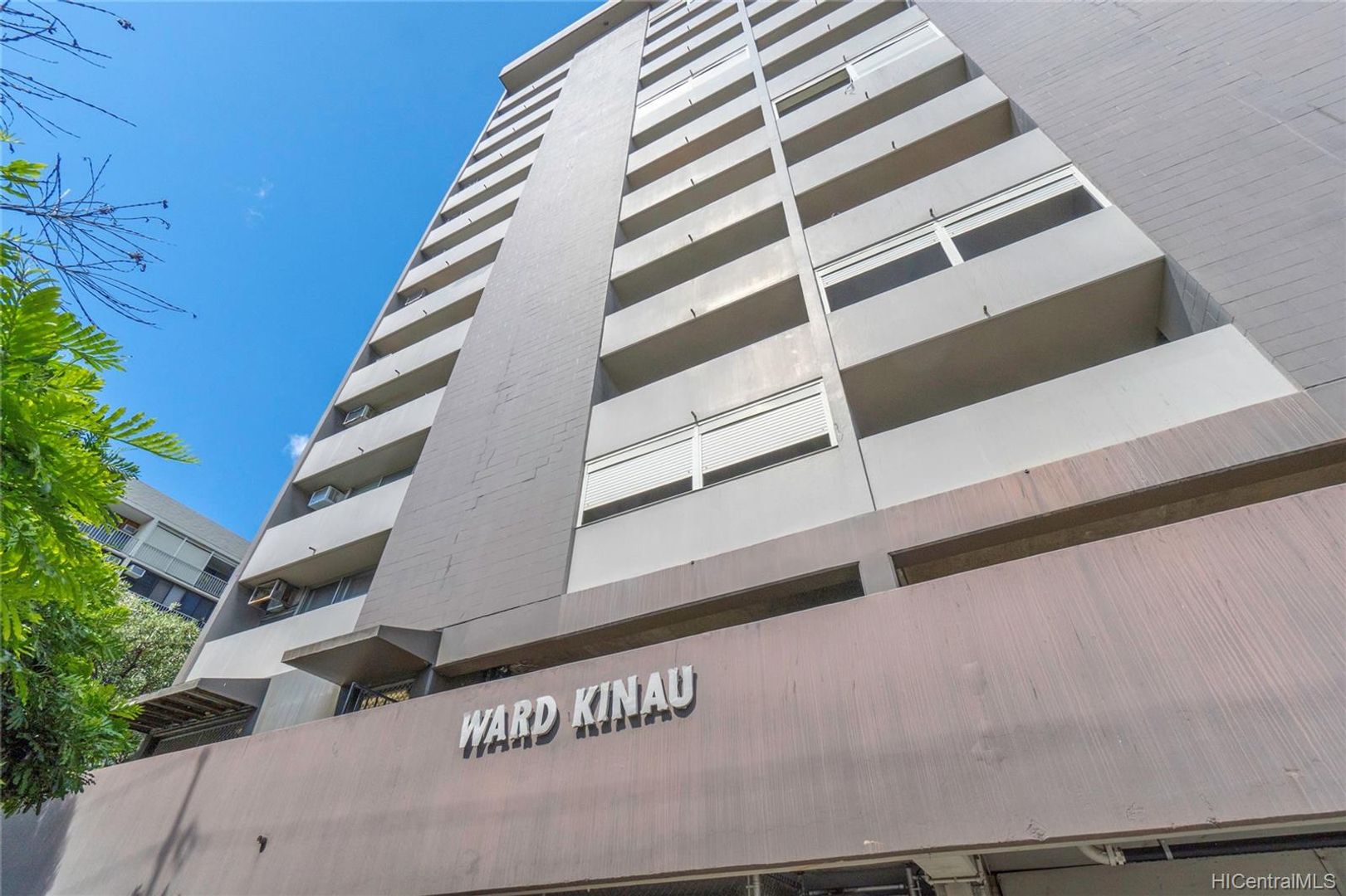 Honolulu Condo: Ward Kinau #604