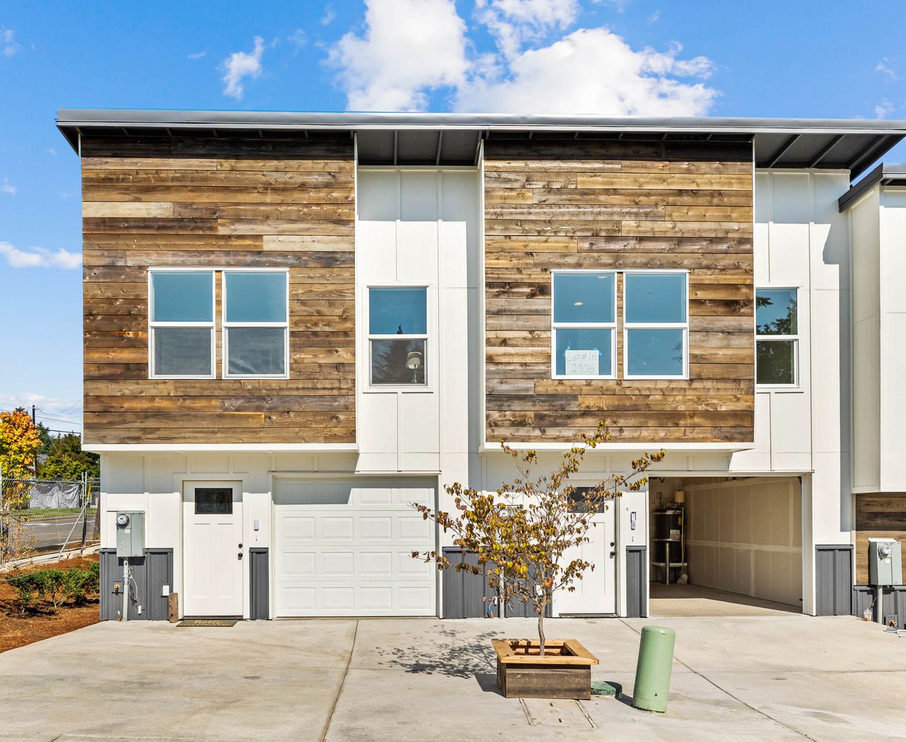 Vancouver House: 2904 NE 137th St