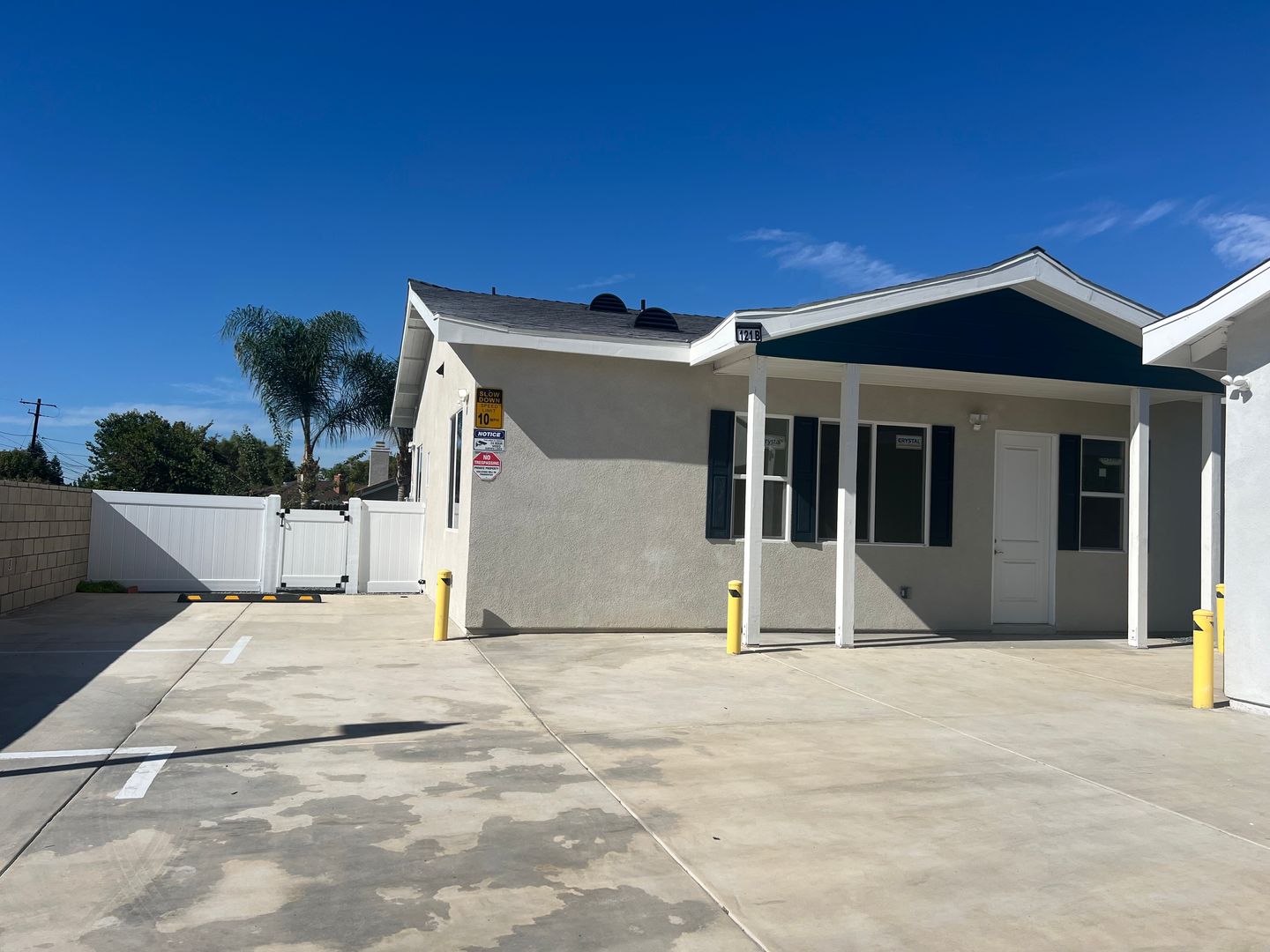 Anaheim Apartment: 121 N Coffman St