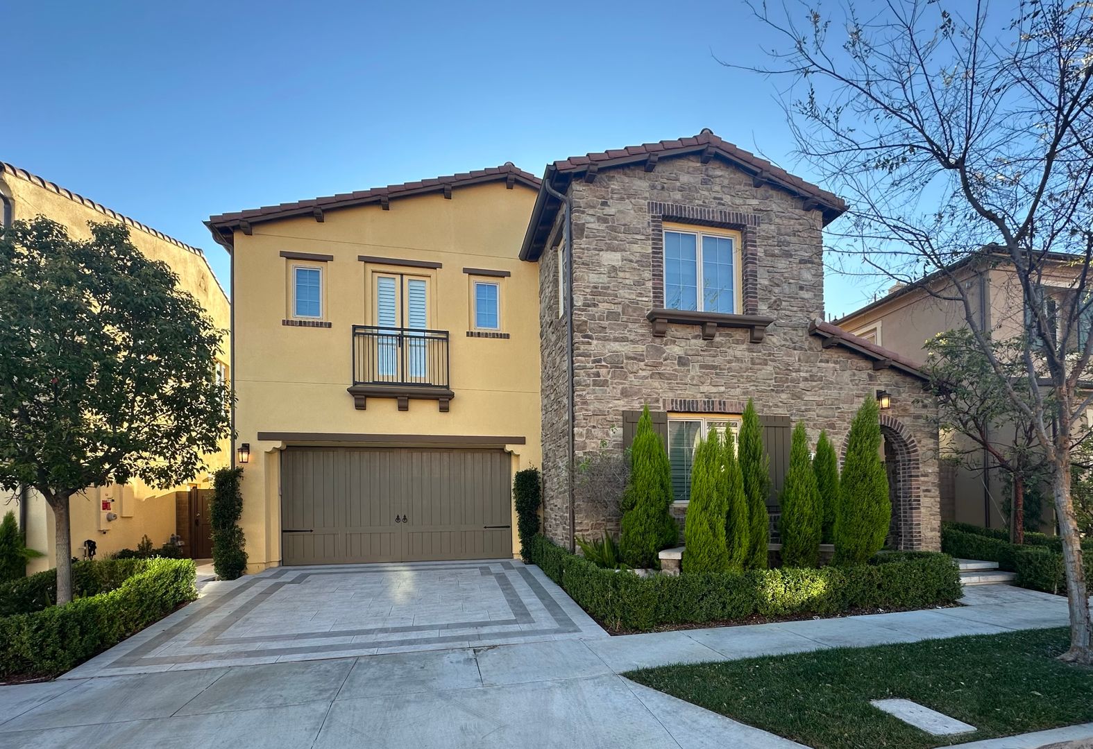 Irvine House: 66 Steeplechase