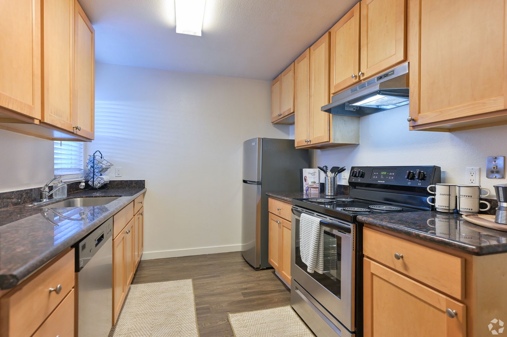 Sonoma Court Townhomes 3 of 11