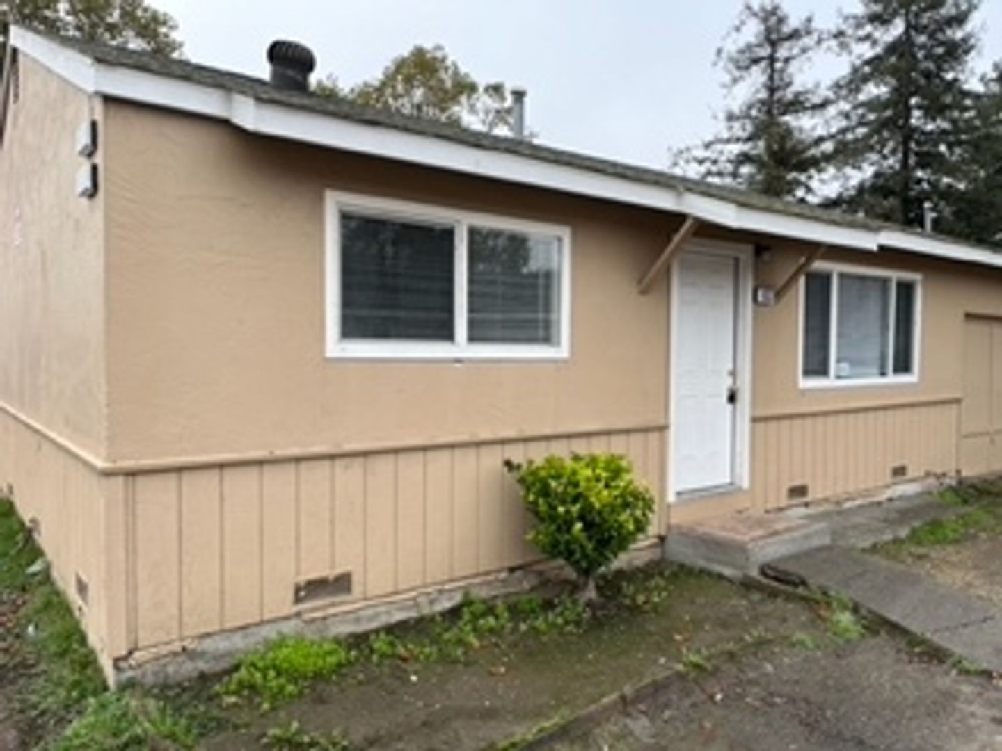 Santa Rosa Apartment: 931-937 Aston Ave