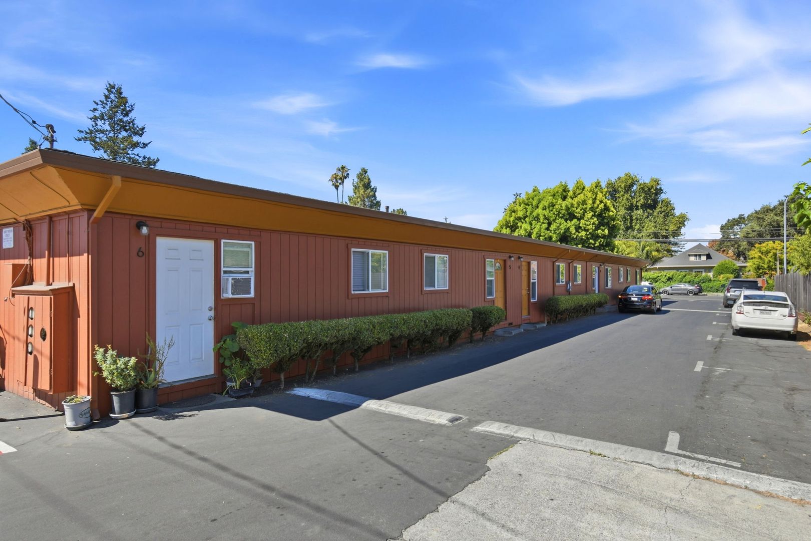 Santa Rosa Apartment: 822 West Ave