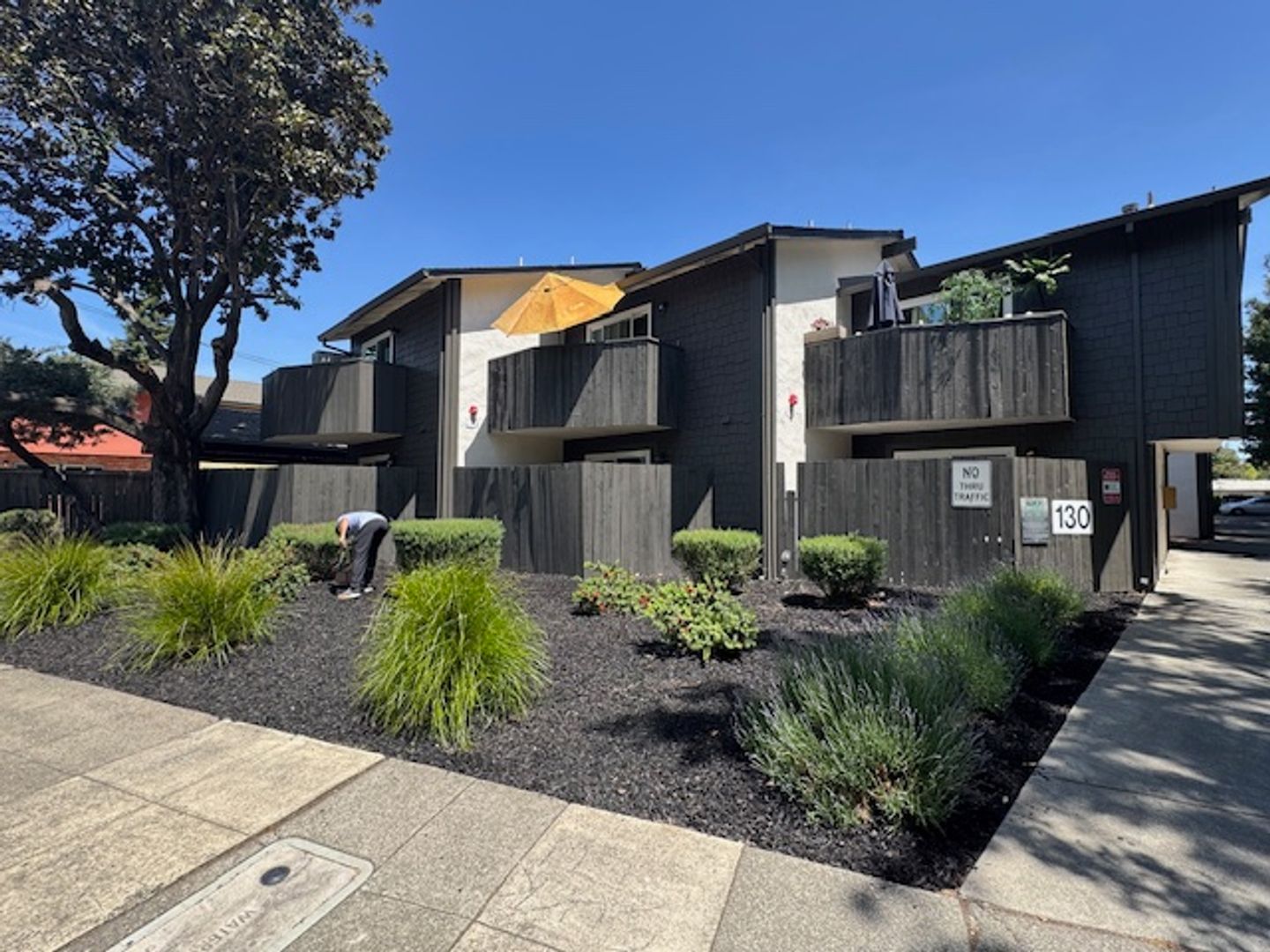 Santa Rosa Apartment: 130 S. E St.