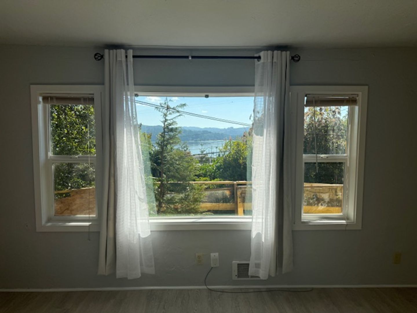 North Bend Apartment: 2086 Mcpherson