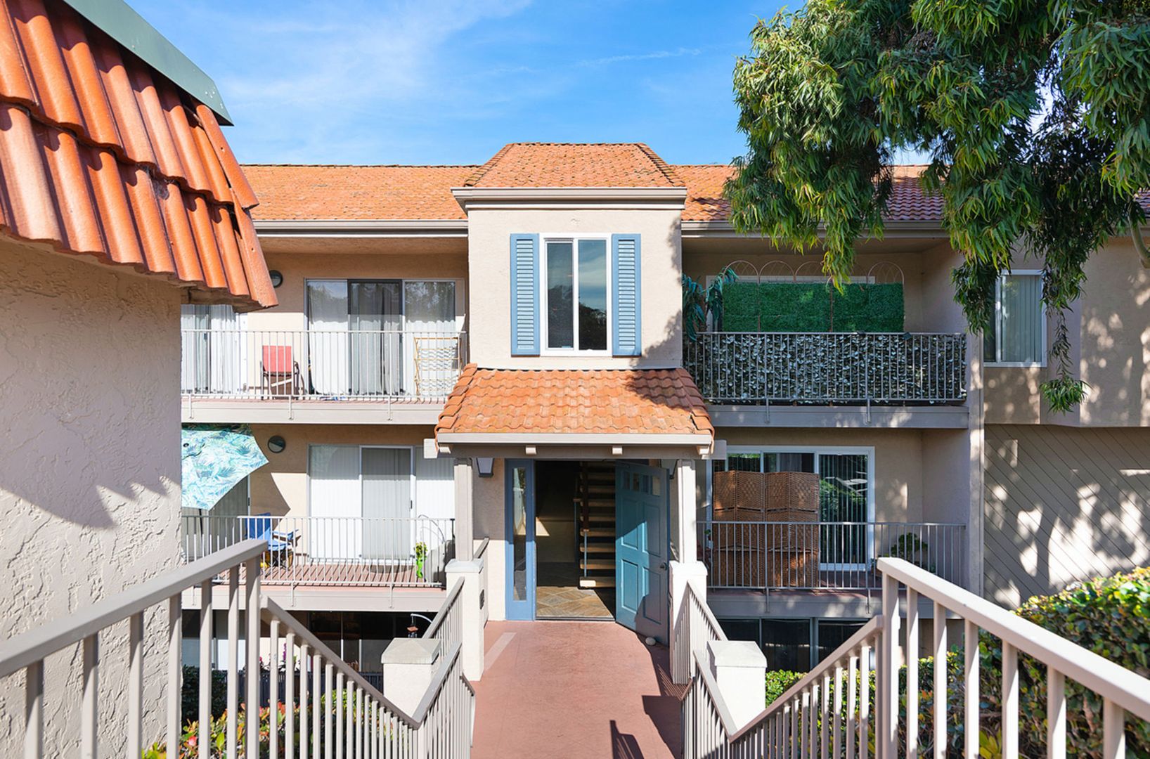 Carlsbad Condo: 2336 Hosp Way