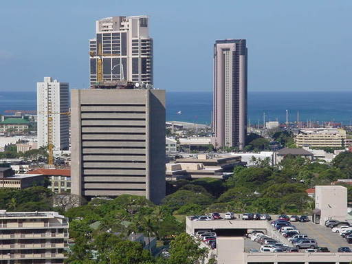 Park Tower 2 Bedroom, 1 bath, located below Punchbowl, 1 cov'd parking/pool, secured entrance! – photo 1