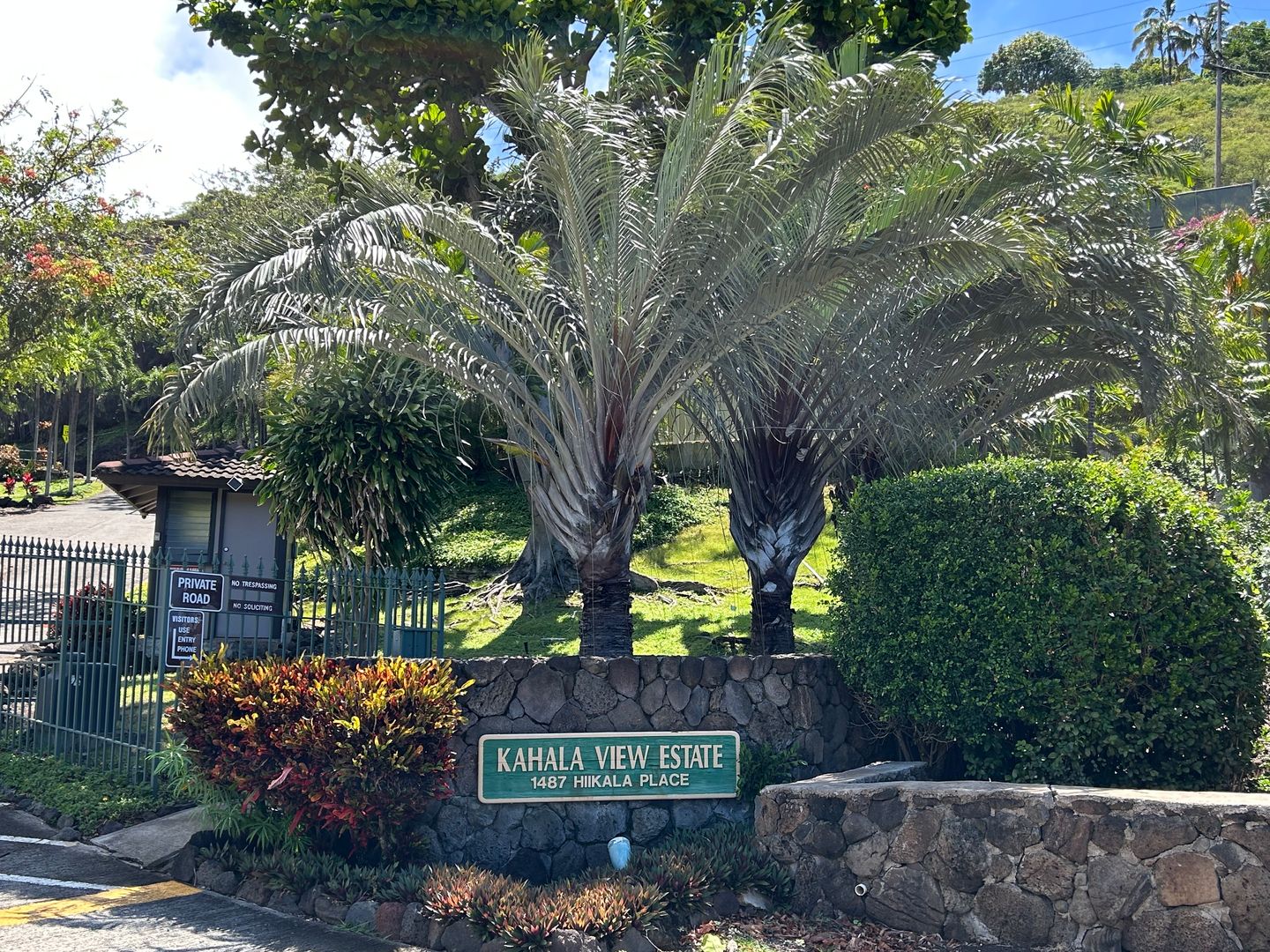 Honolulu House: 1487 Hiikala Place #26