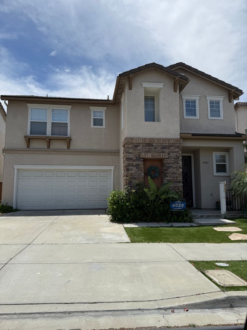 San Diego House: 11567 Creekstone Lane