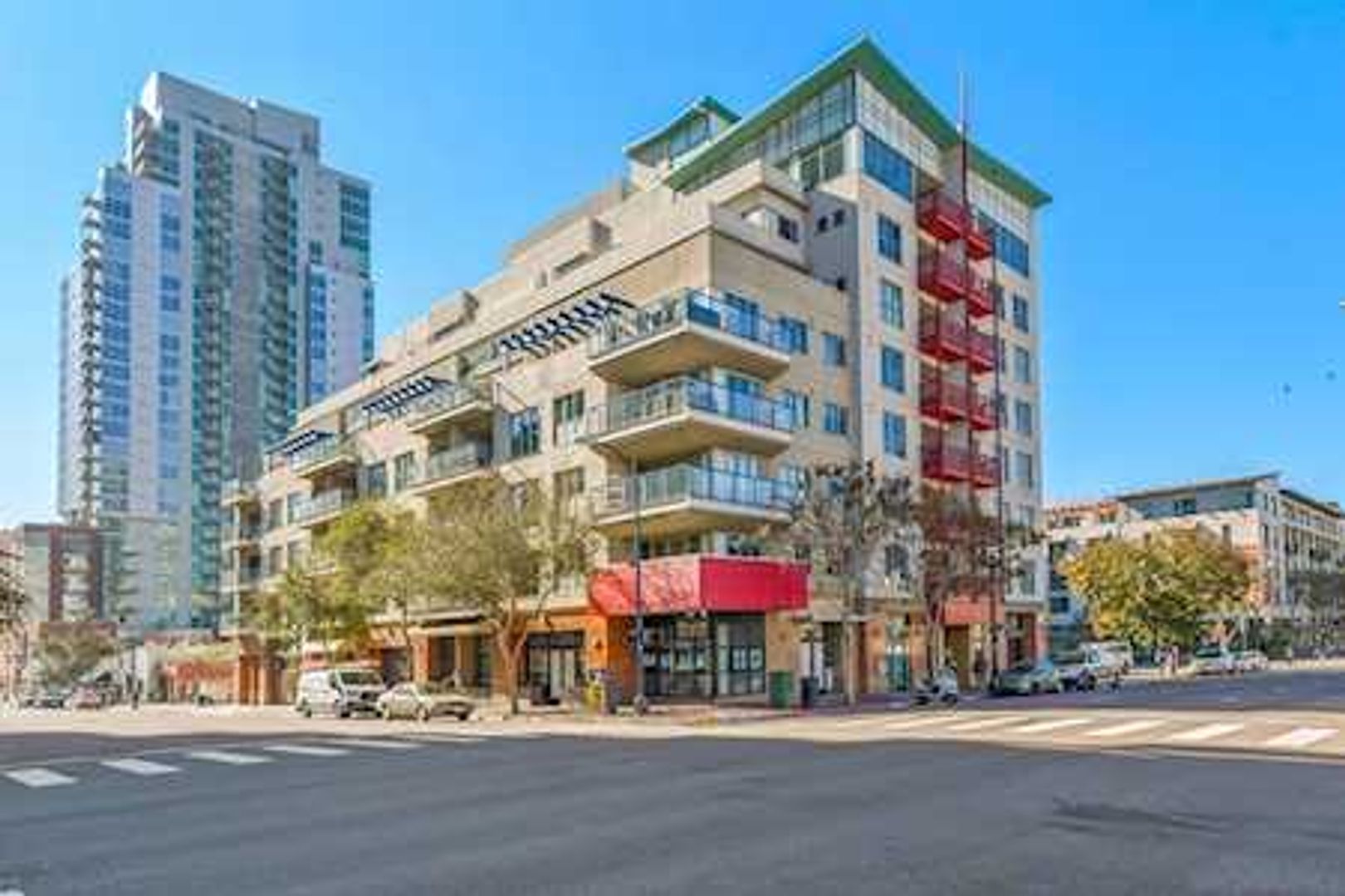 San Diego Condo: 875 G St