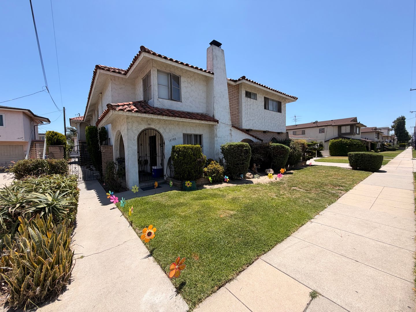 Downey Apartment: 10500 La Reina Ave. - Unit E