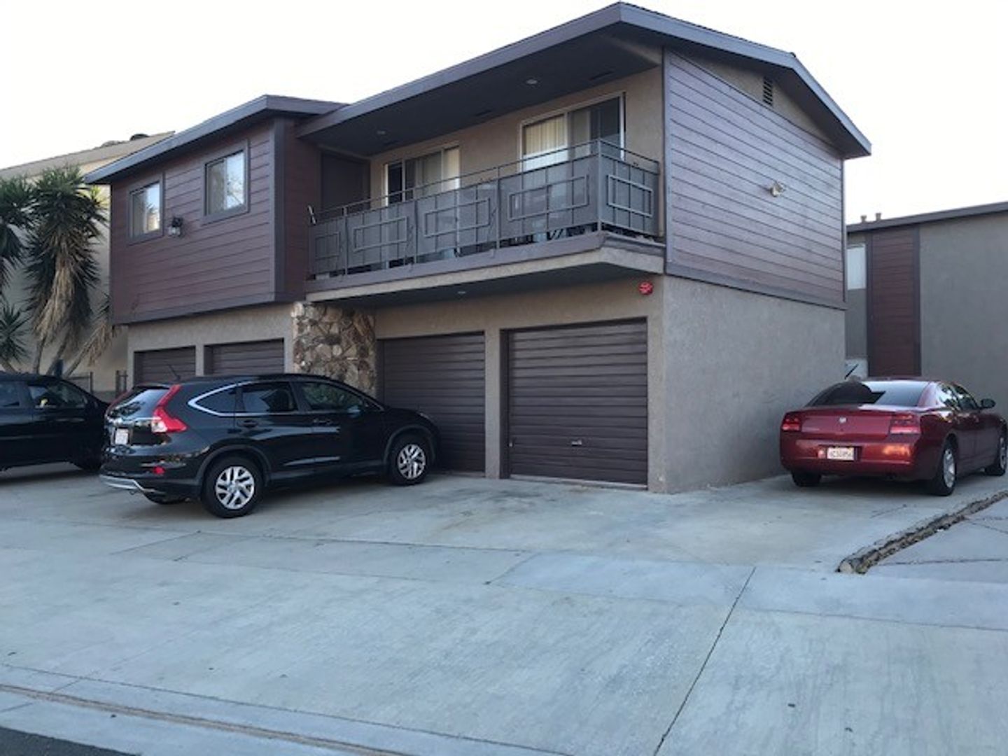 Long Beach Apartment: 1661 Park Ave.