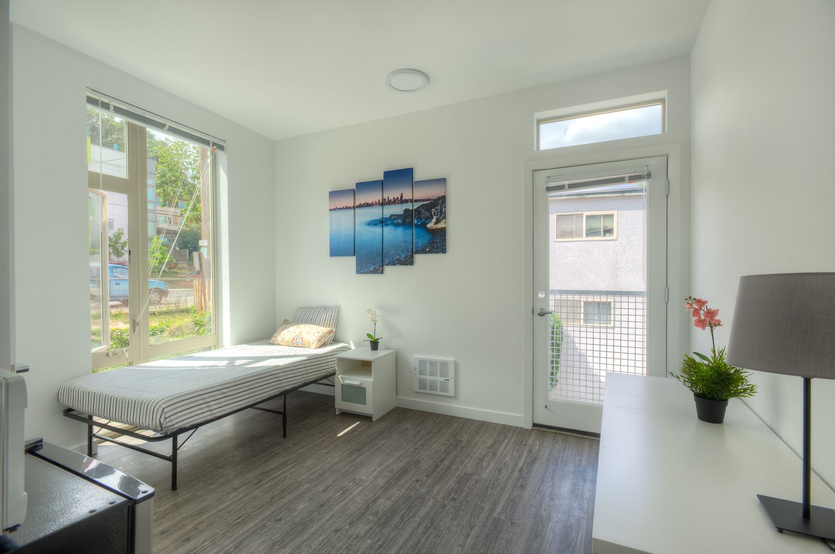 Seattle Apartment: 1340 15th Ave S