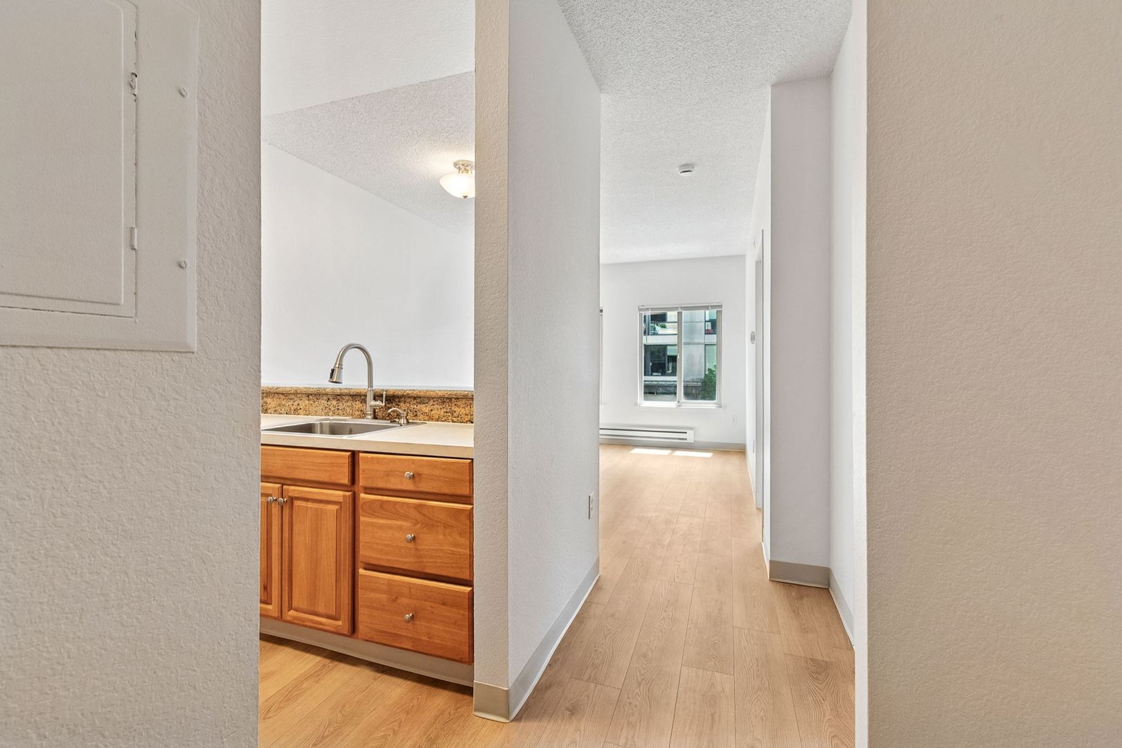 Seattle Apartment: 1202 E Pine Street