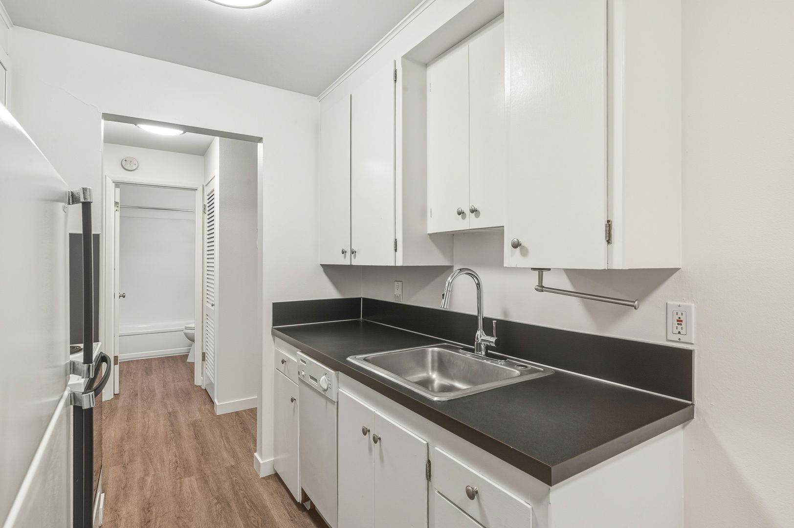 Seattle Apartment: 1718 14th Ave