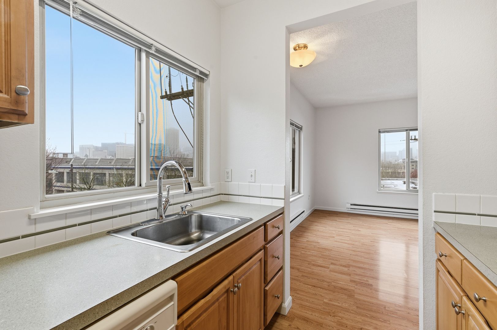 Seattle Apartment: 1202 E Pine Street