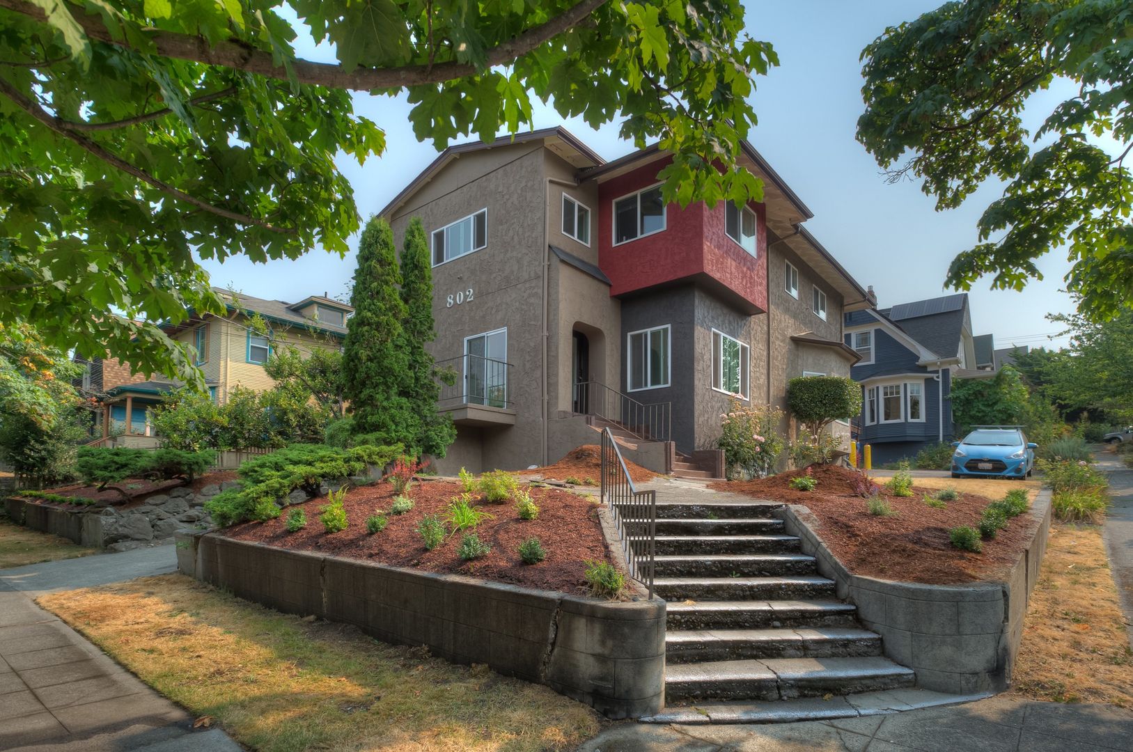 Seattle Apartment: 802 15th Avenue