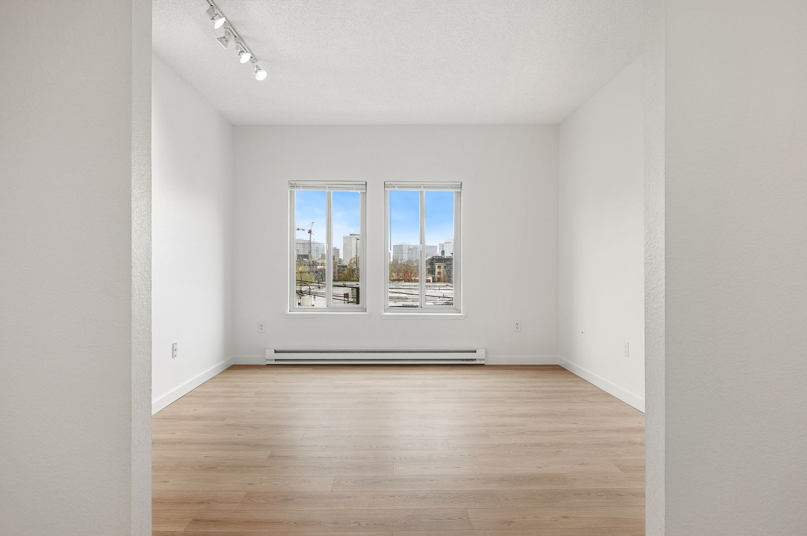 Seattle Apartment: 1202 E Pine Street