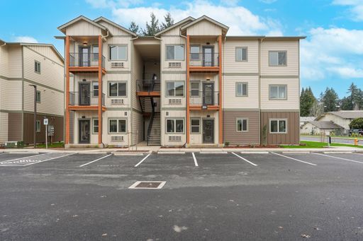 Brand New Units! - 3bed/2bath/1149sf – photo 1