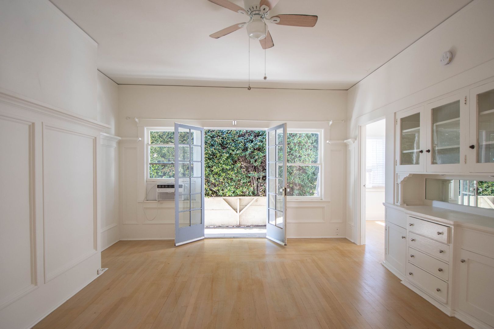 Santa Barbara Apartment: 314 West Mission Street