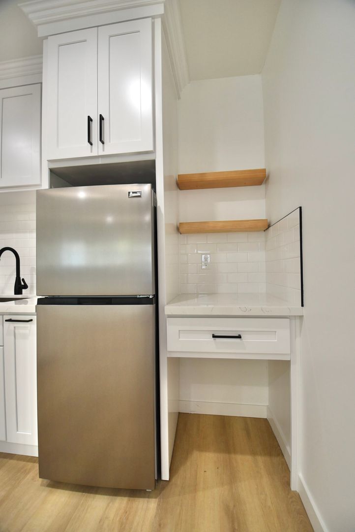 12241 Burbank Boulevard 117, Valley Village, CA 91607