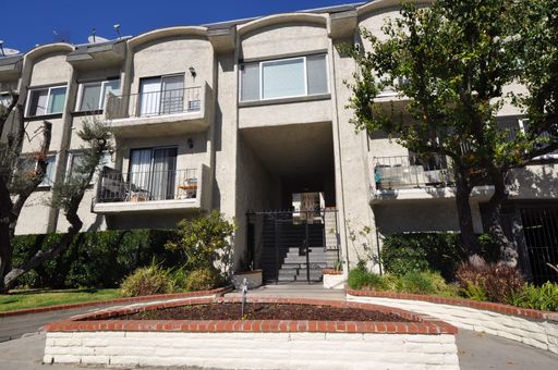 Costco Gold Membership! $1000 Off First Month’s Rent! – photo 1