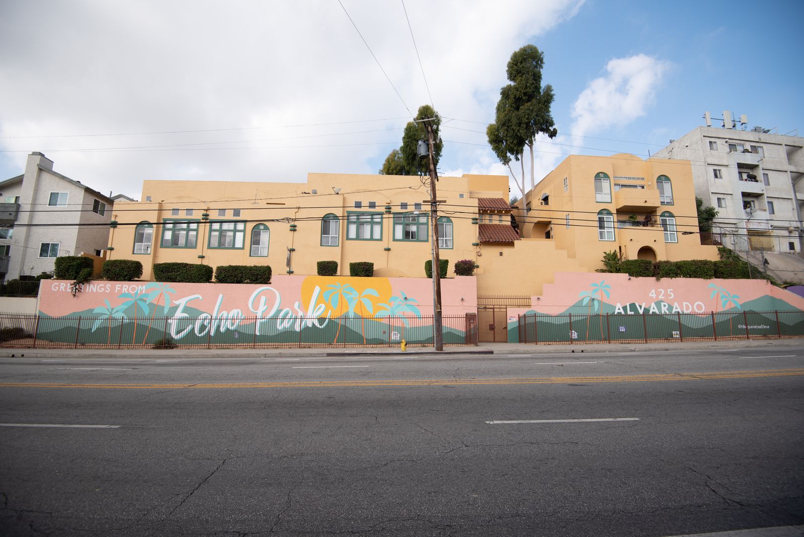 Los Angeles Apartment: 425 Alvarado Street