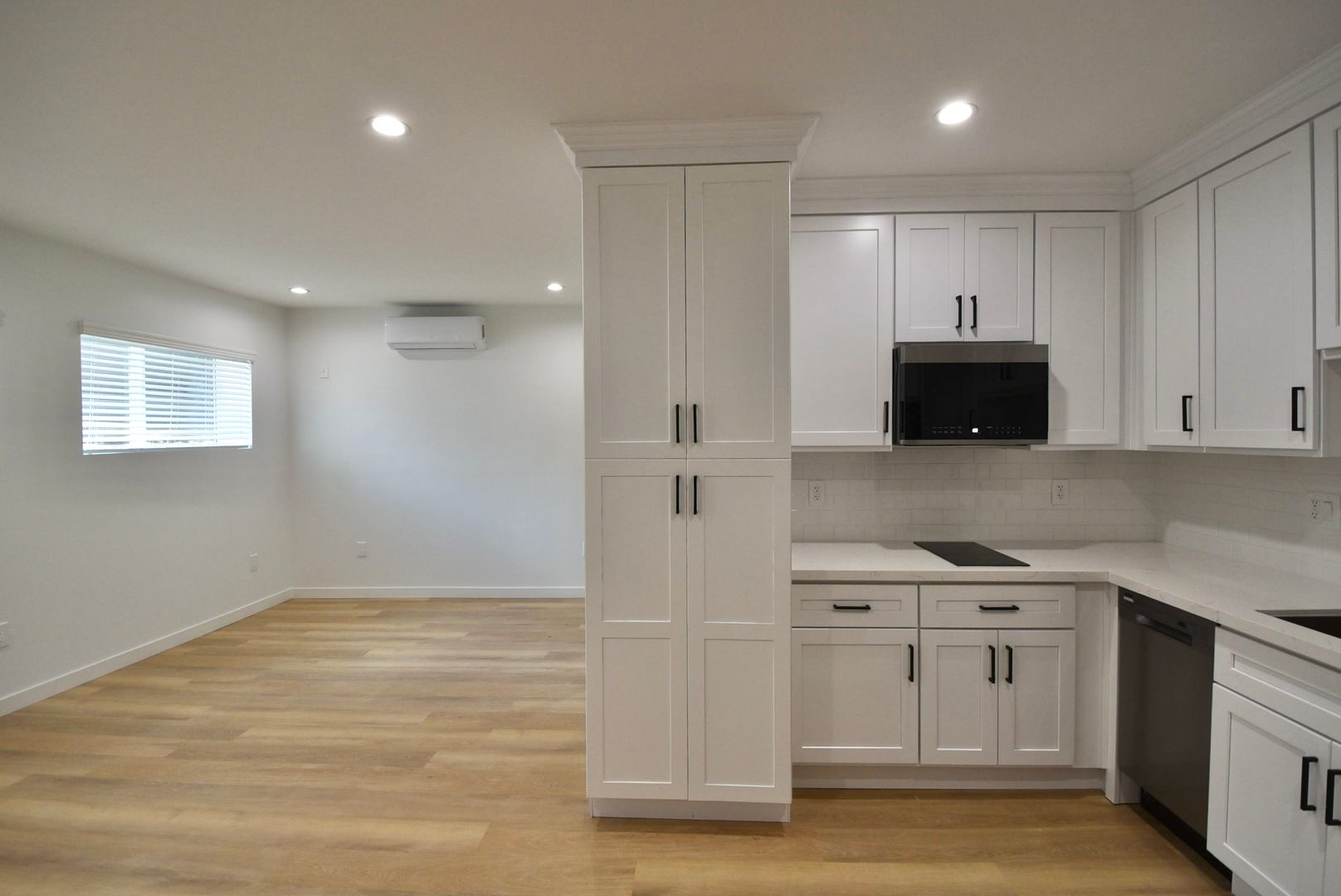 12241 Burbank Boulevard 117, Valley Village, CA 91607