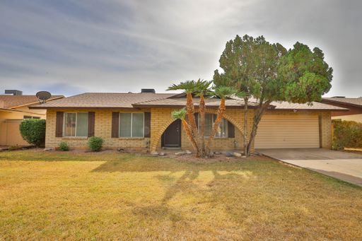 Available for immediate move in! Set up your tour today! – photo 1