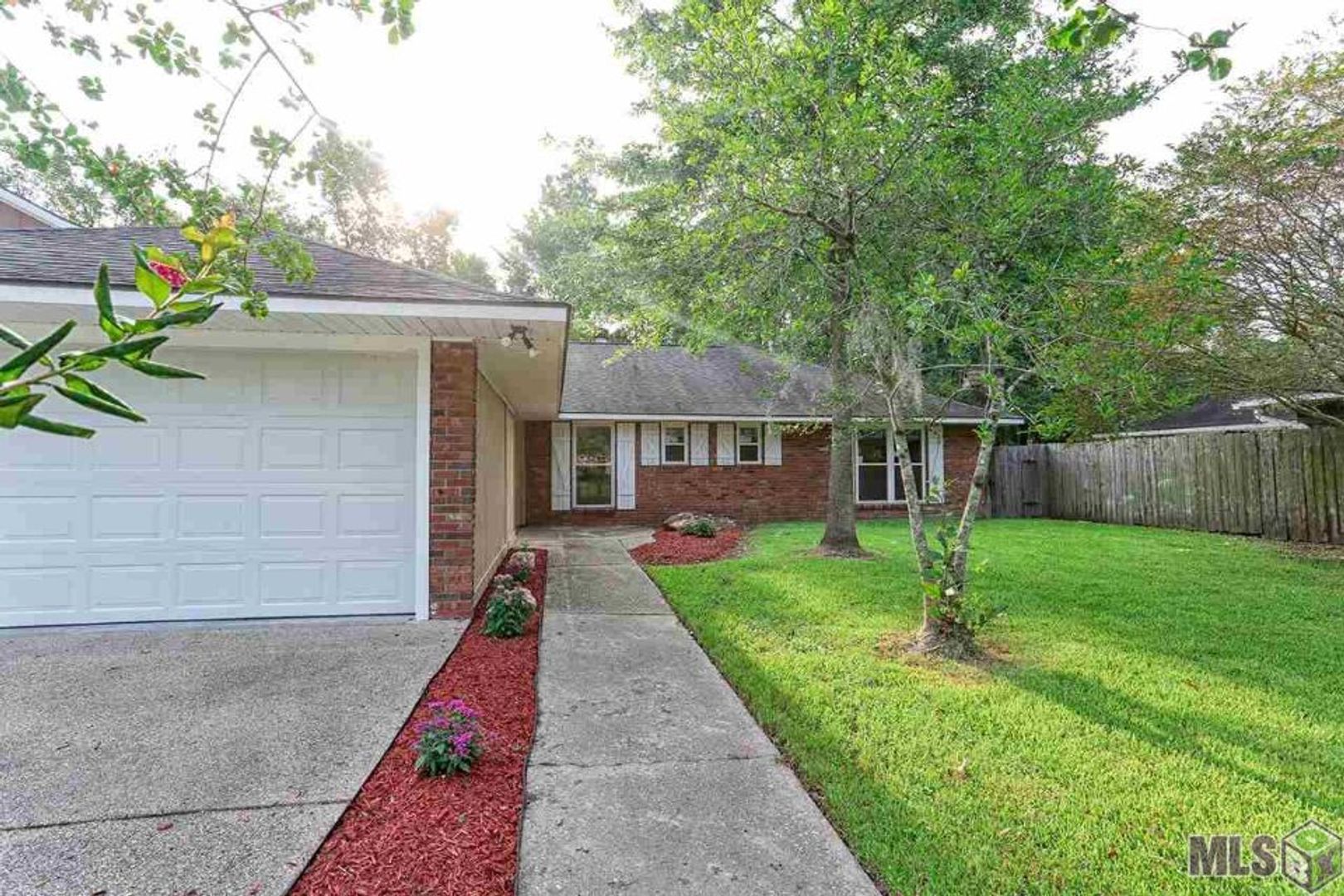 Baton Rouge House: 7321 Board Drive
