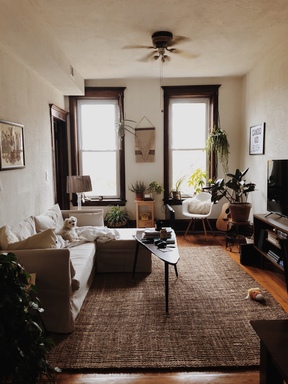 Wicker Park Large 2 bed duplex up – photo 1