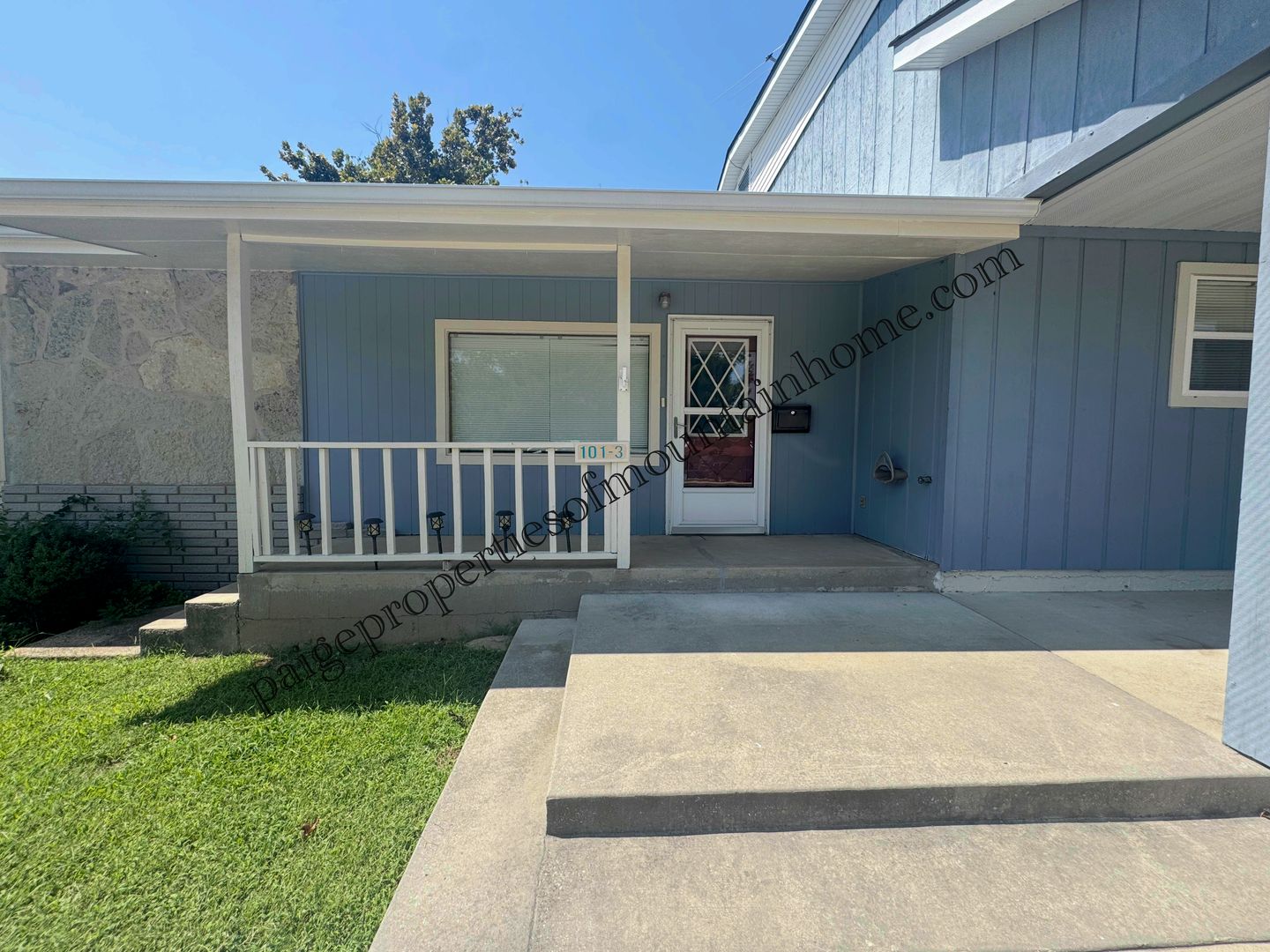 Bull Shoals Apartment: 101 Paces Ferry Drive