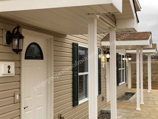 2 bedroom, 1.5 bath Townhouse