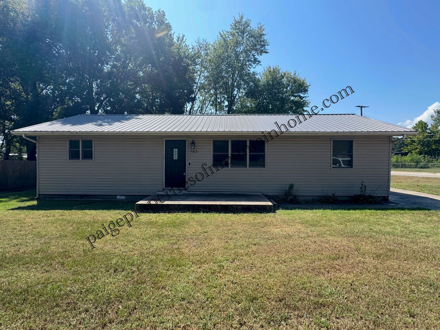 Mountain Home House: 702 Thorn St.