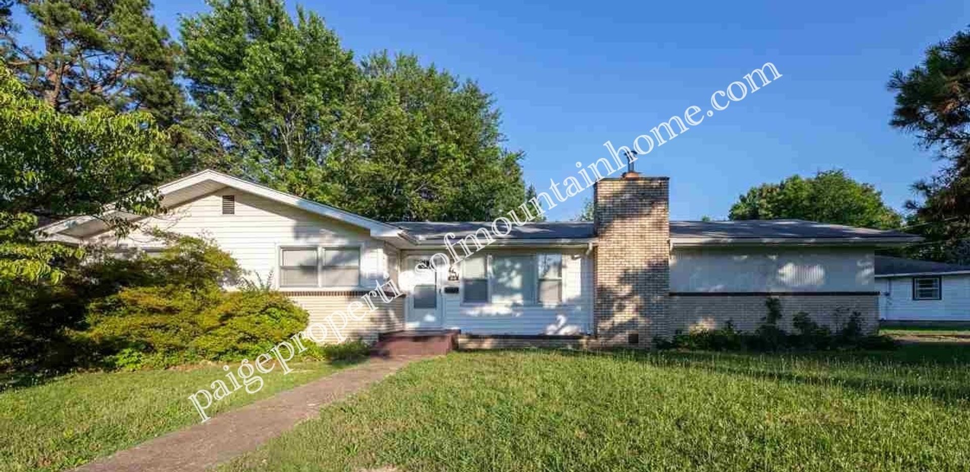 Mountain Home House: 414 Ashington