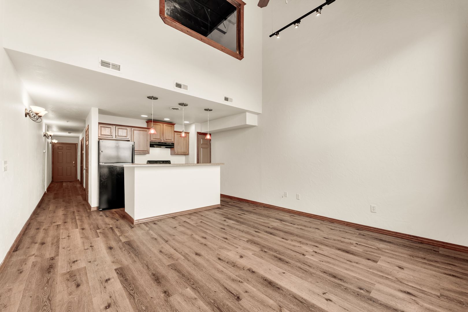 Springfield Apartment: 520 W. Olive St.