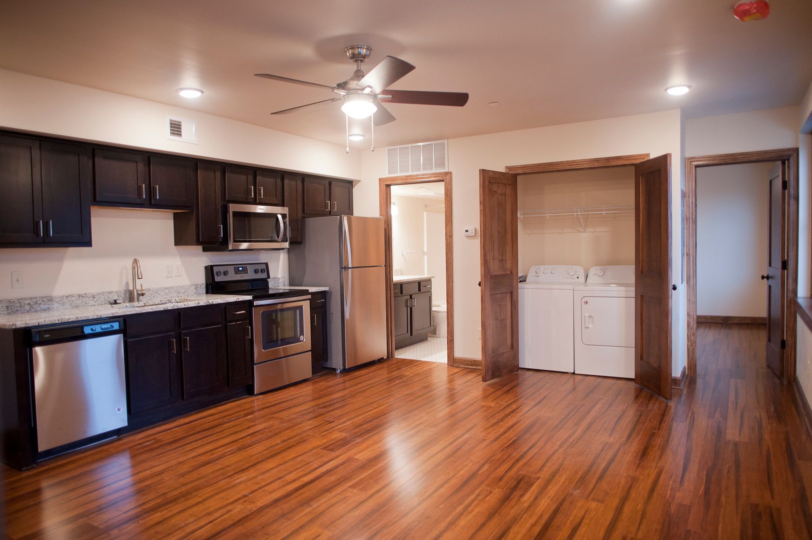 Springfield Apartment: 529 E. Cherry St