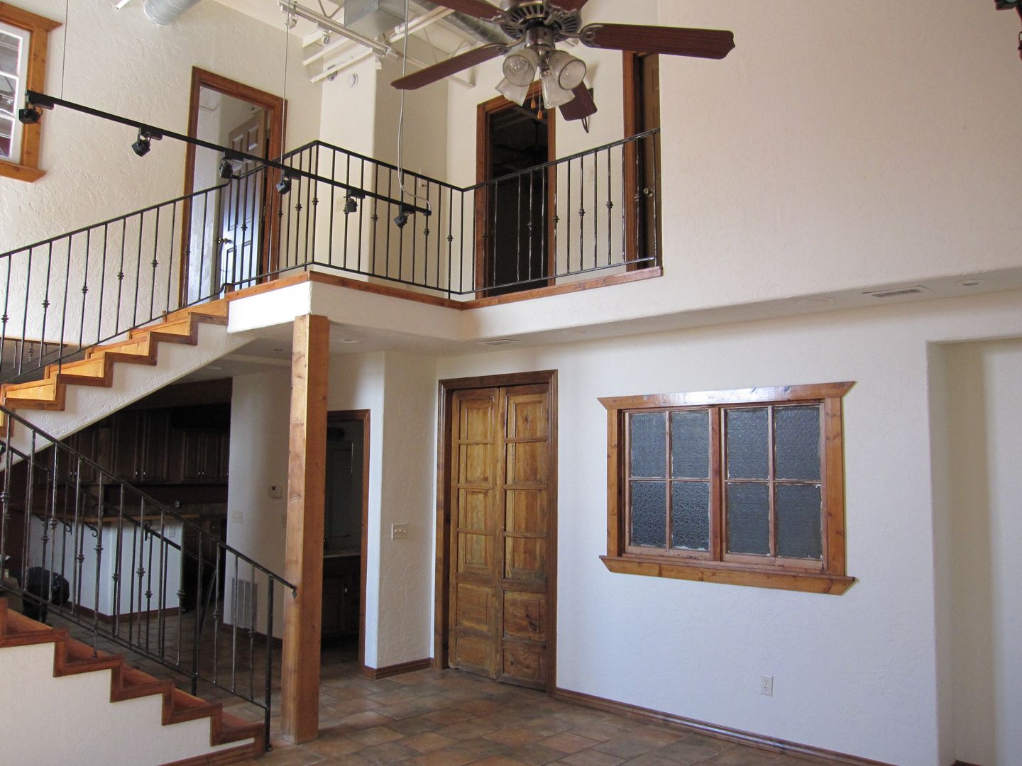 Springfield Apartment: 520 W. Olive St.