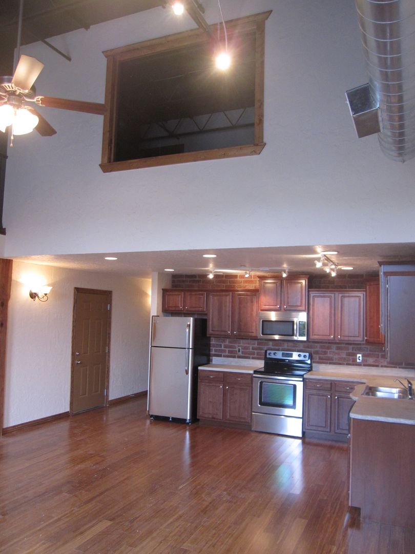 Springfield Apartment: 520 W. Olive St.