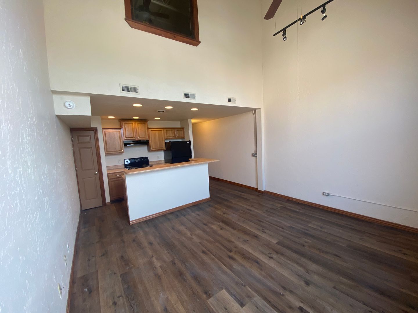 Springfield Apartment: 520 W. Olive St.