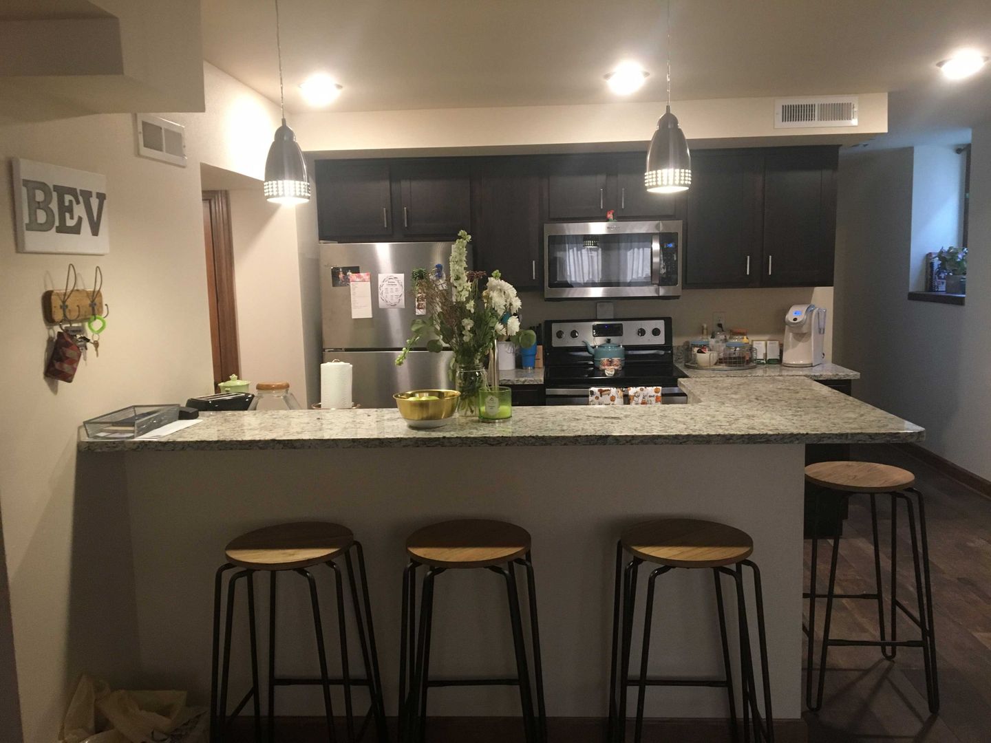 Springfield Apartment: 529 E. Cherry St