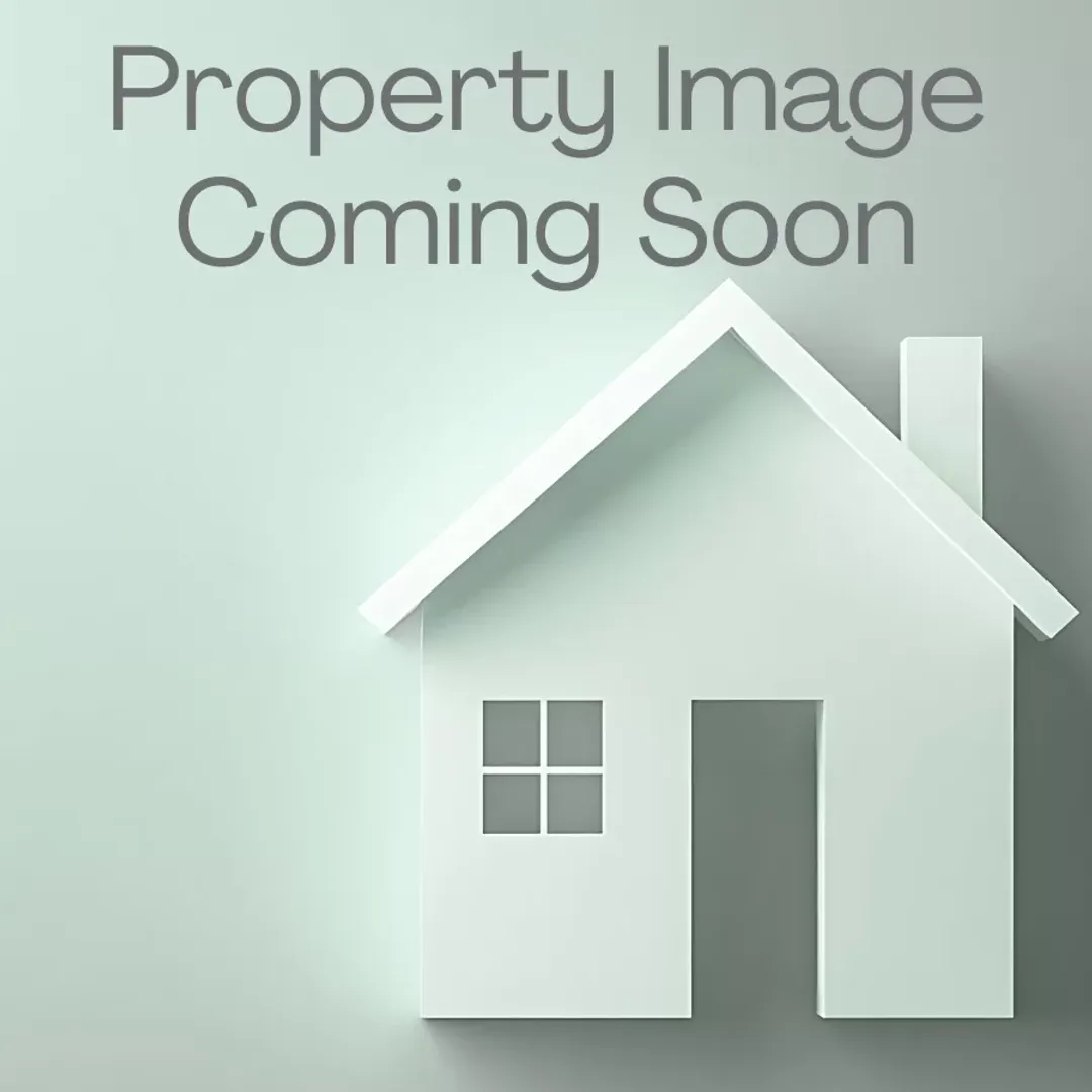 Springfield Apartment: 235 N. Market St.