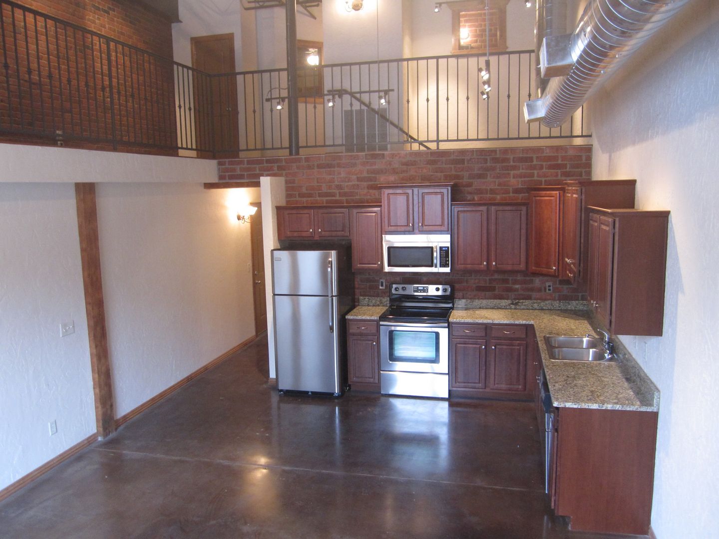 Springfield Apartment: 520 W. Olive St.